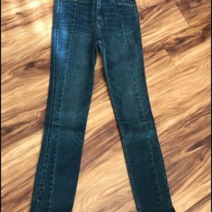 Abercrombie & Fitch  women’s skinny jeans,size 25(0),high waist.
